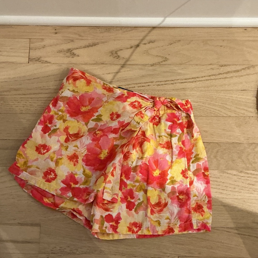 Old Navy Floral Women's Shorts - Pink and Yellow